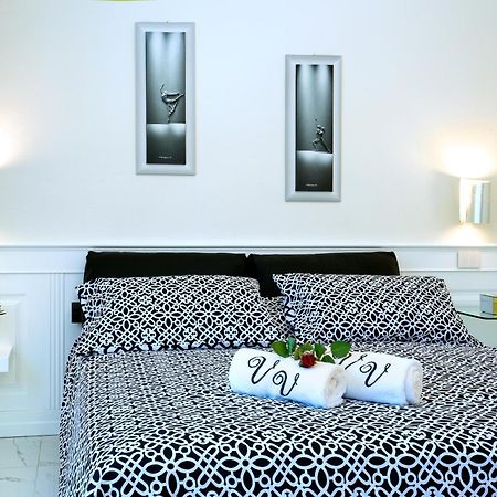 Villa Vittoria B&B - Wellness Terme di Miradolo Buitenkant foto