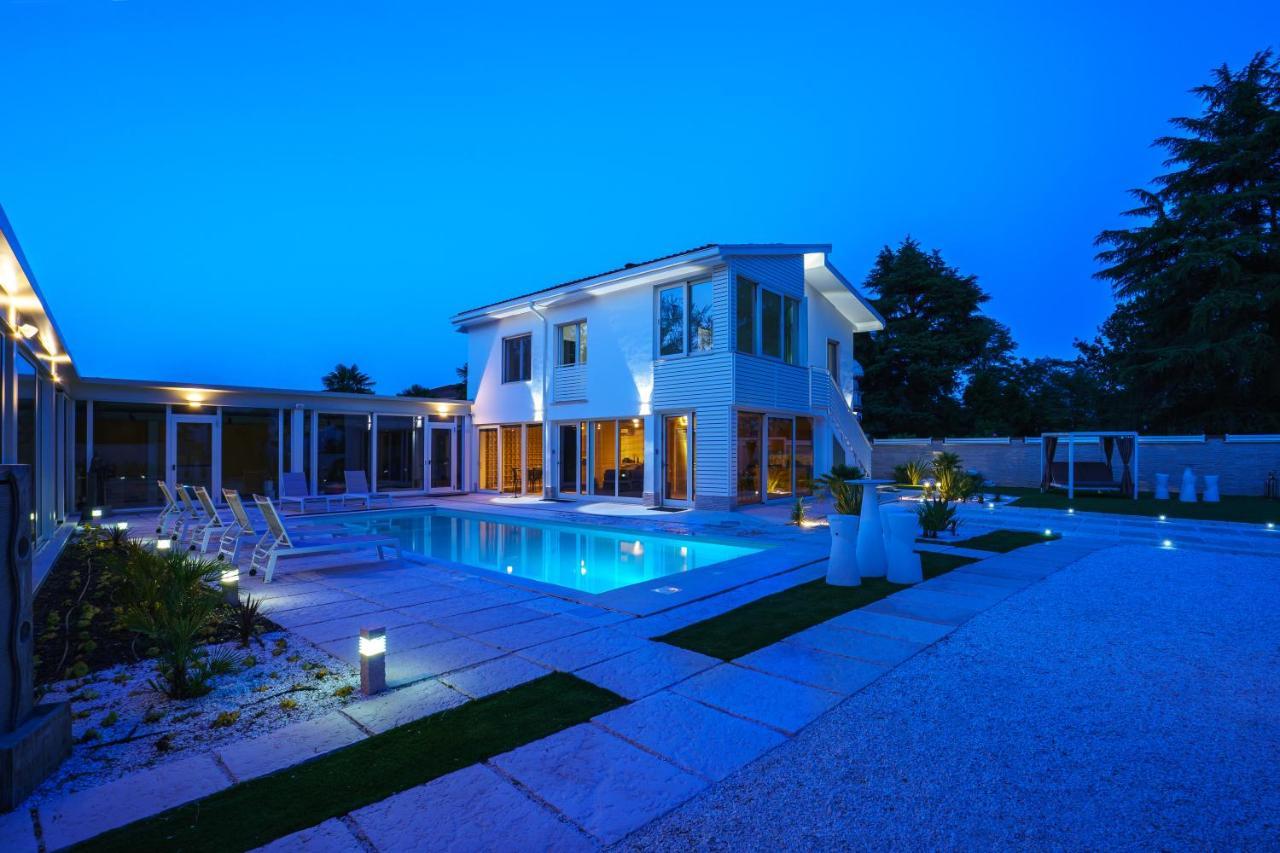 Villa Vittoria B&B - Wellness Terme di Miradolo Buitenkant foto